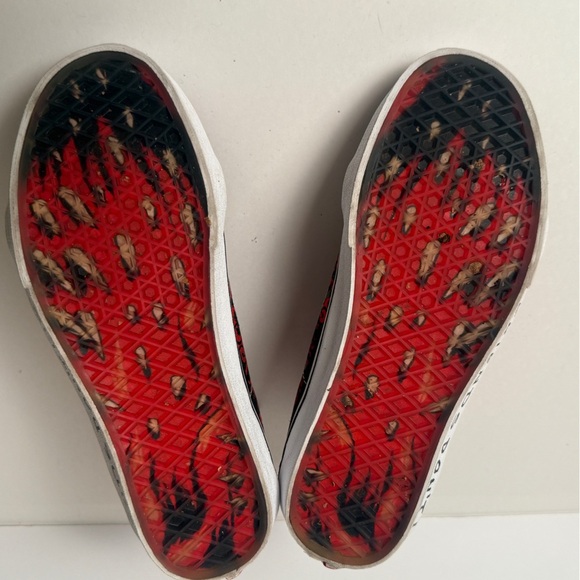 VANS Stranger Things 'Friends Don’t Lie'  Sk8-Hi Mens 7.5 /Womens 9 - Picture 6 of 9